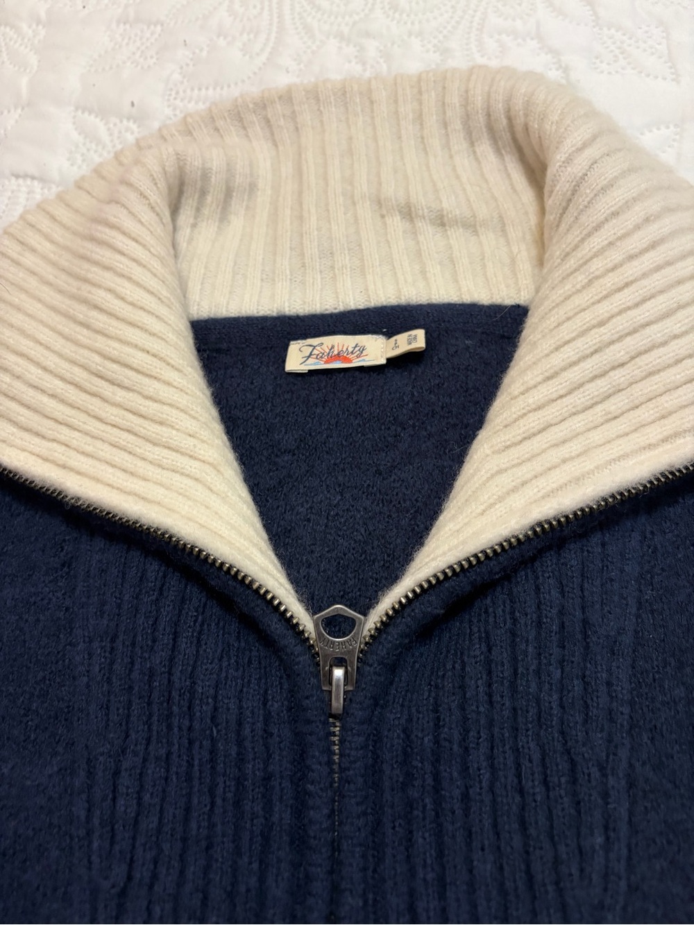 Faherty Saturday Quarter Zip Pullover Sweater Merino Wool & Cashmere Navy - Picture 8 of 9